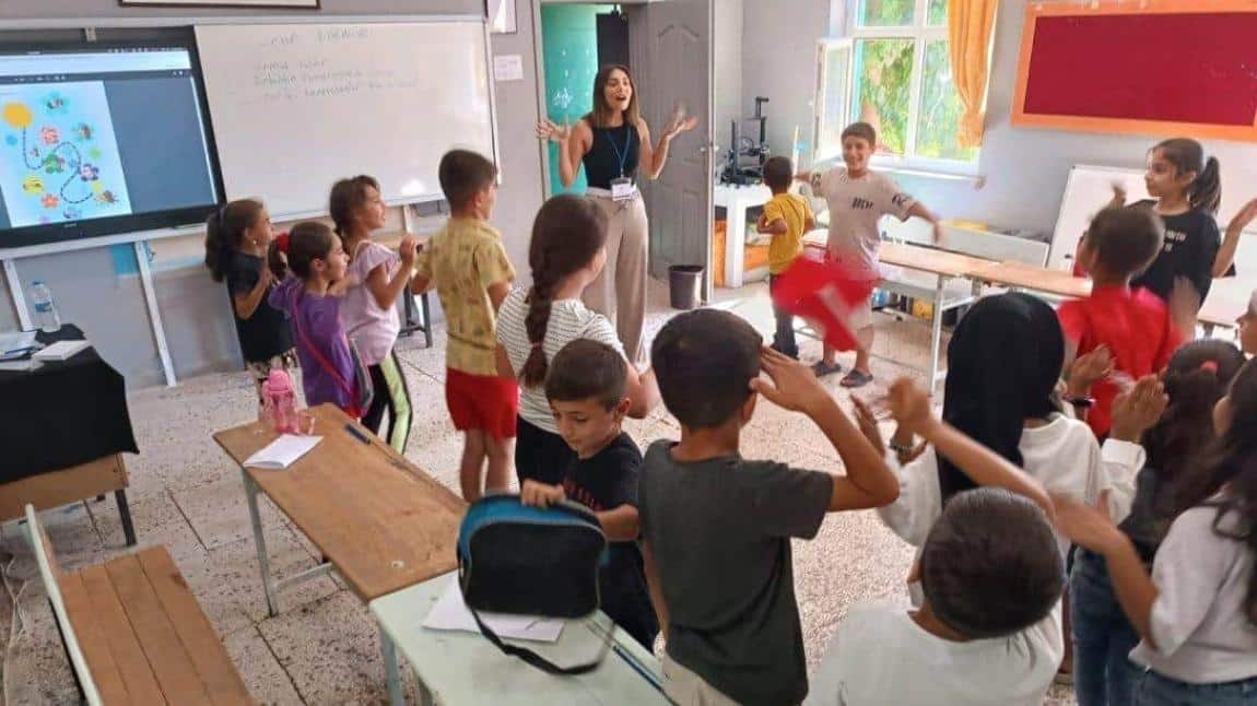 DİYARBAKIR TAVŞANTEPE İLKOKULU'NDA PSİKOSOSYAL ÇALIŞMALARIMIZ DEVAM EDİYOR...